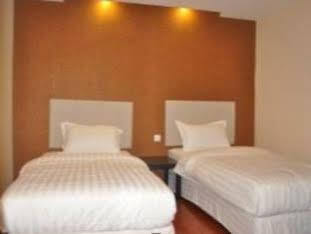 Mcity Inn Miri Eksteriør billede
